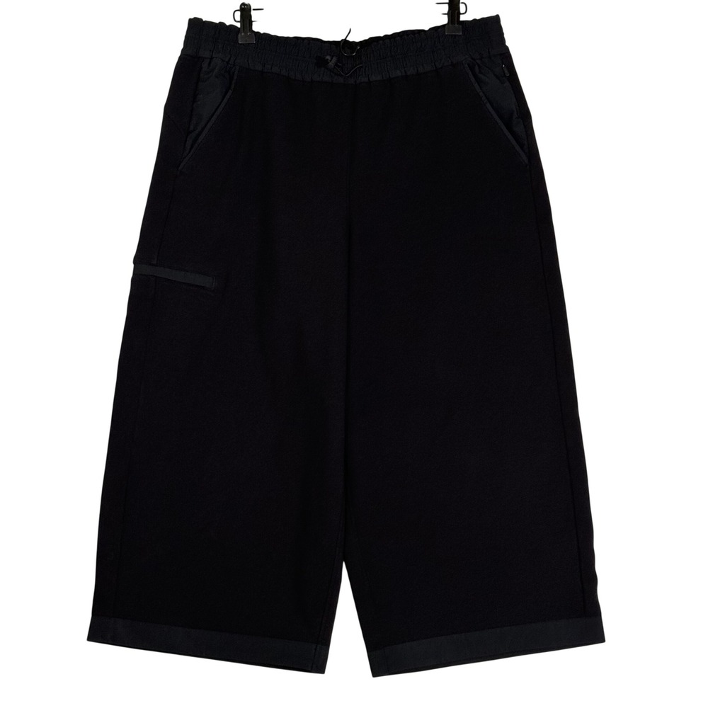 Athleta Capris Triumph Hybrid Wide Leg Crop Pants Black 533711 Womens Large SP23